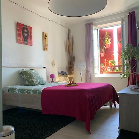 Belle Chambre Au Coeur De Bayonne Apartment ภายนอก รูปภาพ